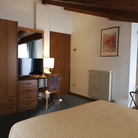 Albergo Stella Alpina Molveno Exterior foto