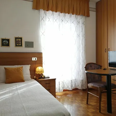 Albergo Stella Alpina Molveno Exterior foto