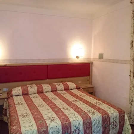 Albergo Stella Alpina Molveno Exterior foto